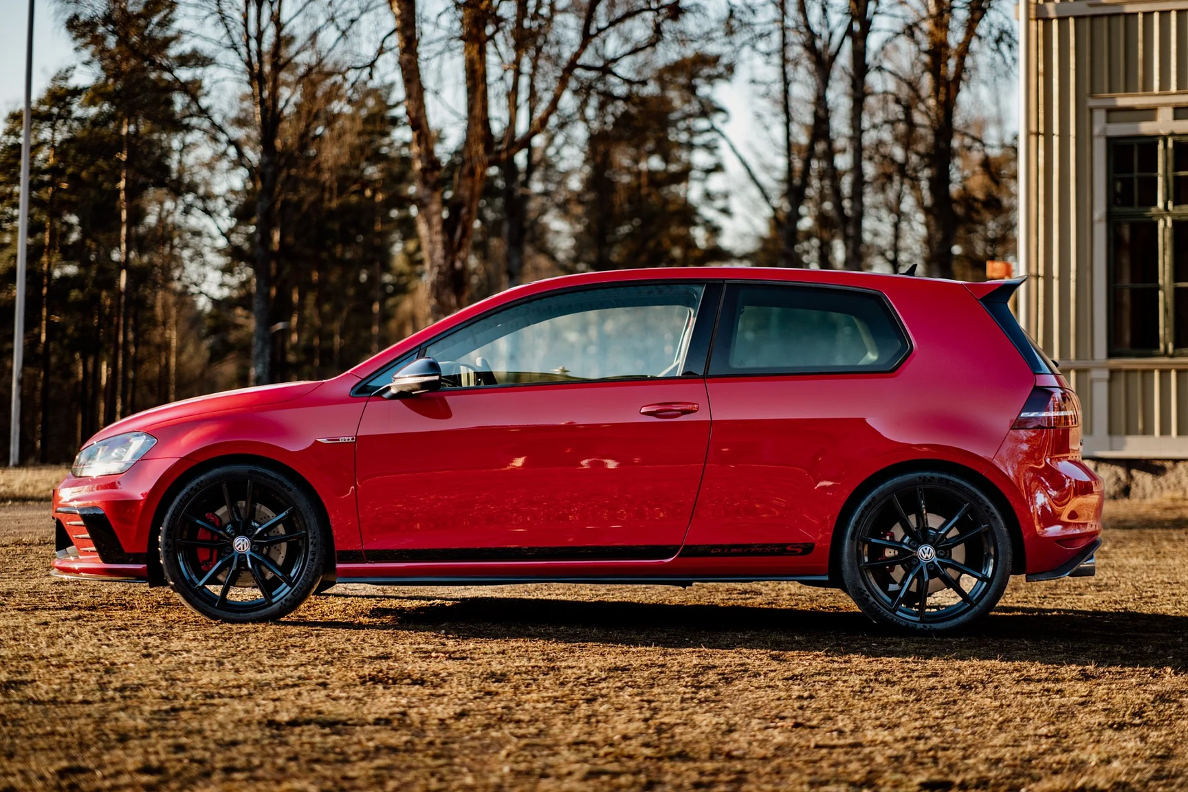 Exterior image of 2016 Volkswagen Golf GTi Clubsport S - no. 291/400 (5)