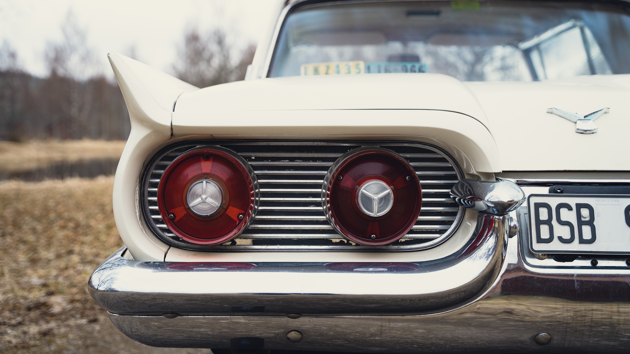 Exterior image of 1959 Ford Thunderbird hardtop