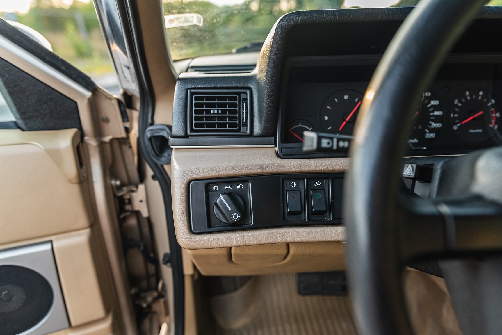 Interior image of 1986 Volvo 760 GLE 2.8 V6 Automatisk