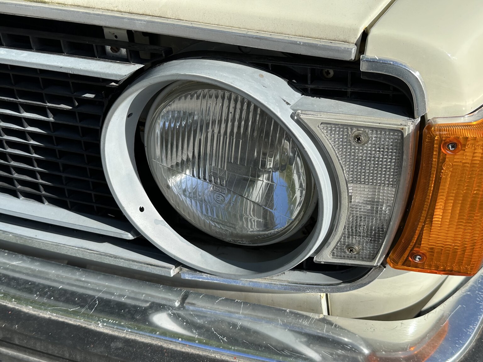 Exteriörbild på 1973 Volvo 142
