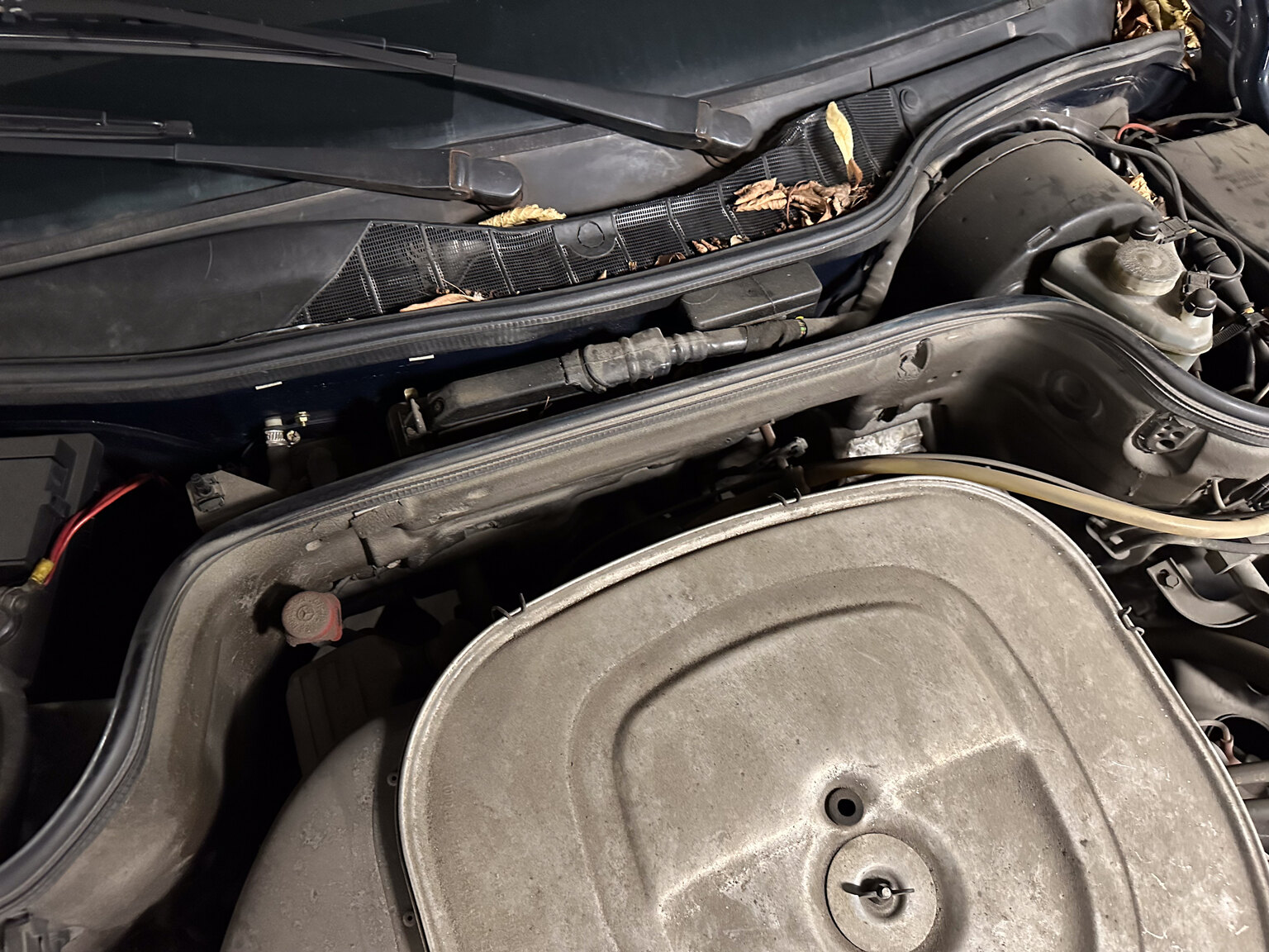 Image of 1985 Mercedes-Benz 500 SEL mechanics