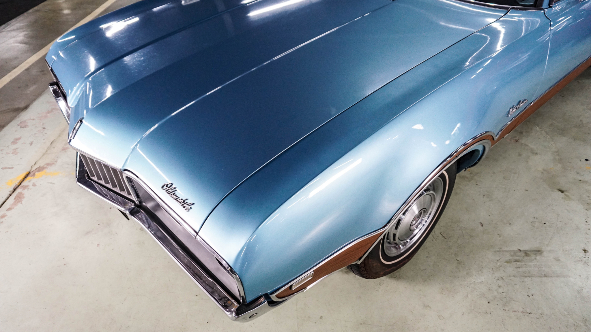 Exterior image of 1968 Oldsmobile Vista Cruiser