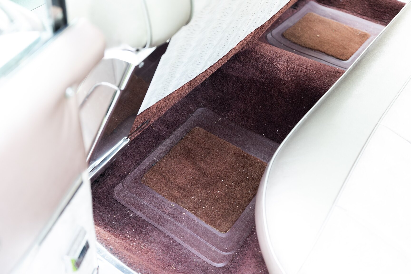 Interior image of 1962 Chrysler New Yorker