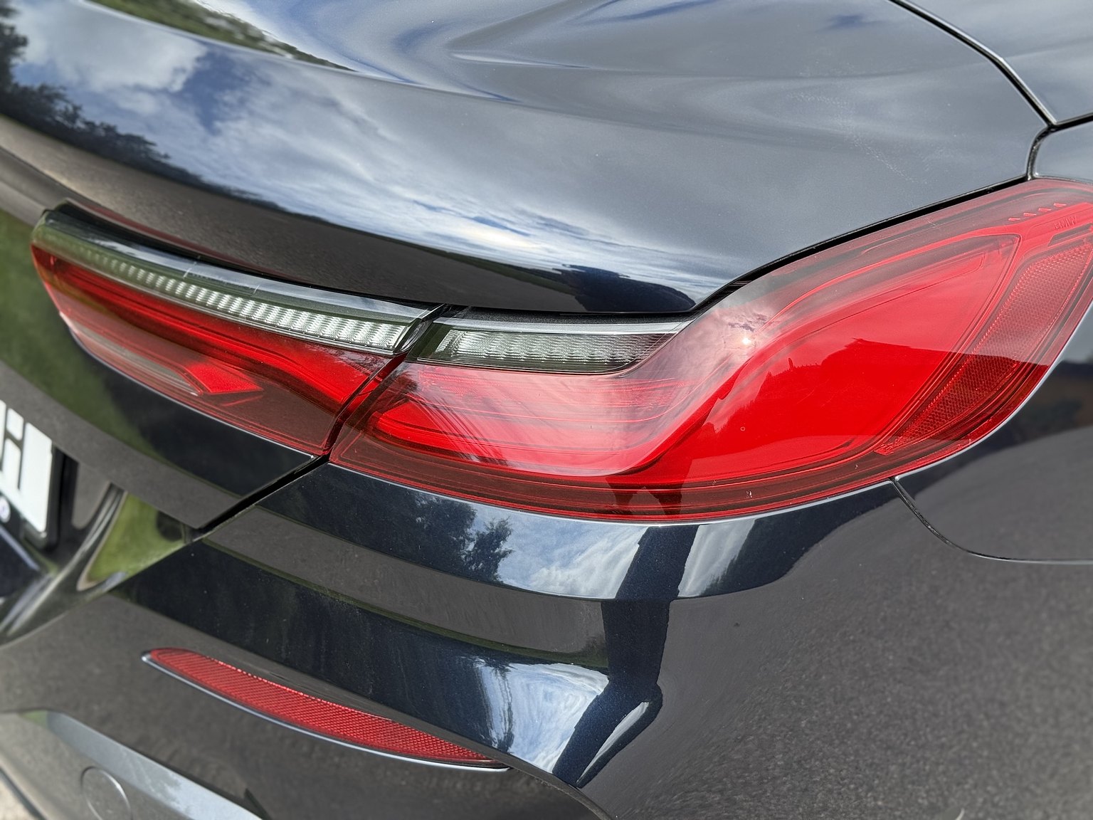 Exterior image of 2019 BMW M850i xDrive Convertible Steptronic