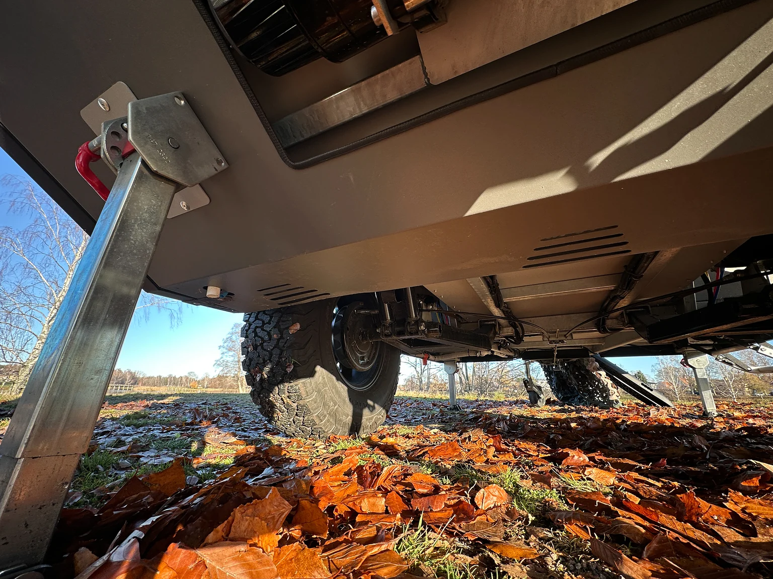 Image of 2025 Northea Trailer Expedition Crawler 458i Offgrid-Camper (3) mechanics