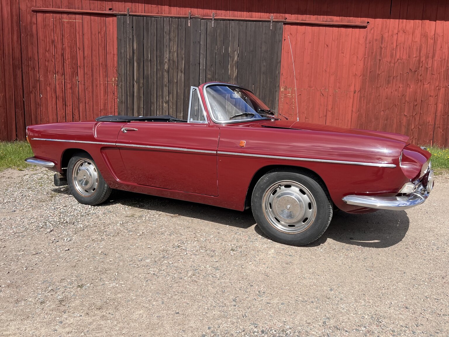 Exteriörbild på 1967 Renault Caravelle Coupé