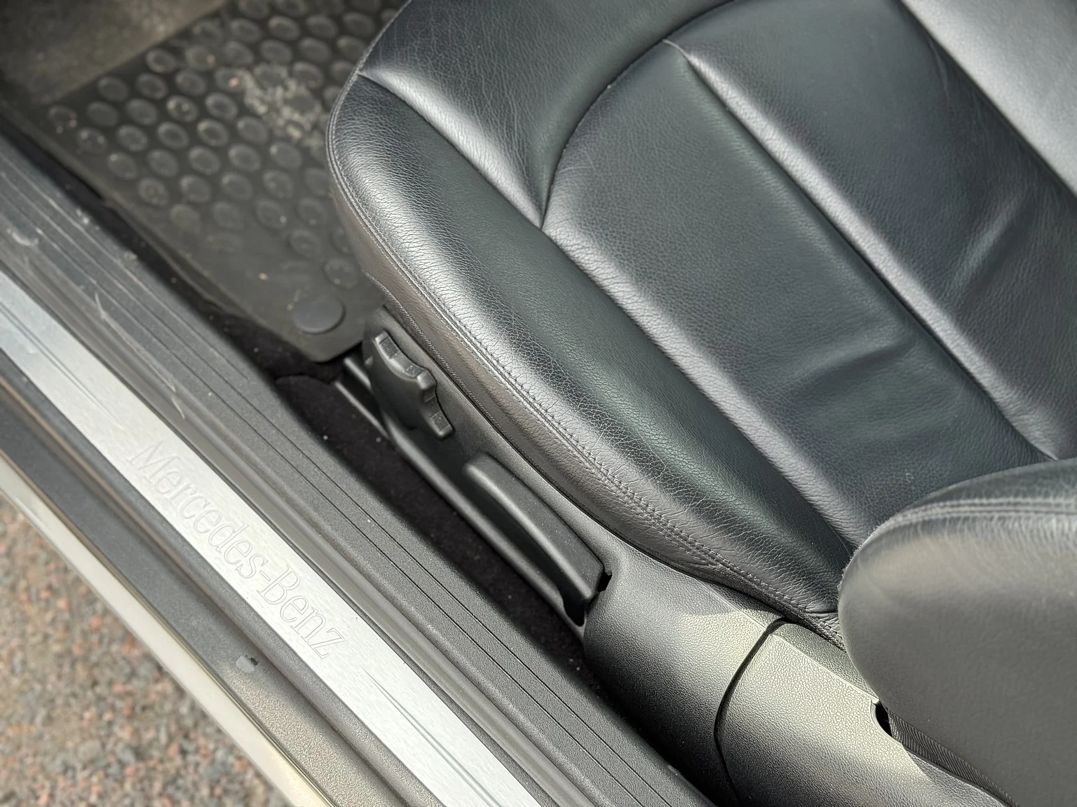 Interiörbild 2007 Mercedes-Benz Clk 280 (4)