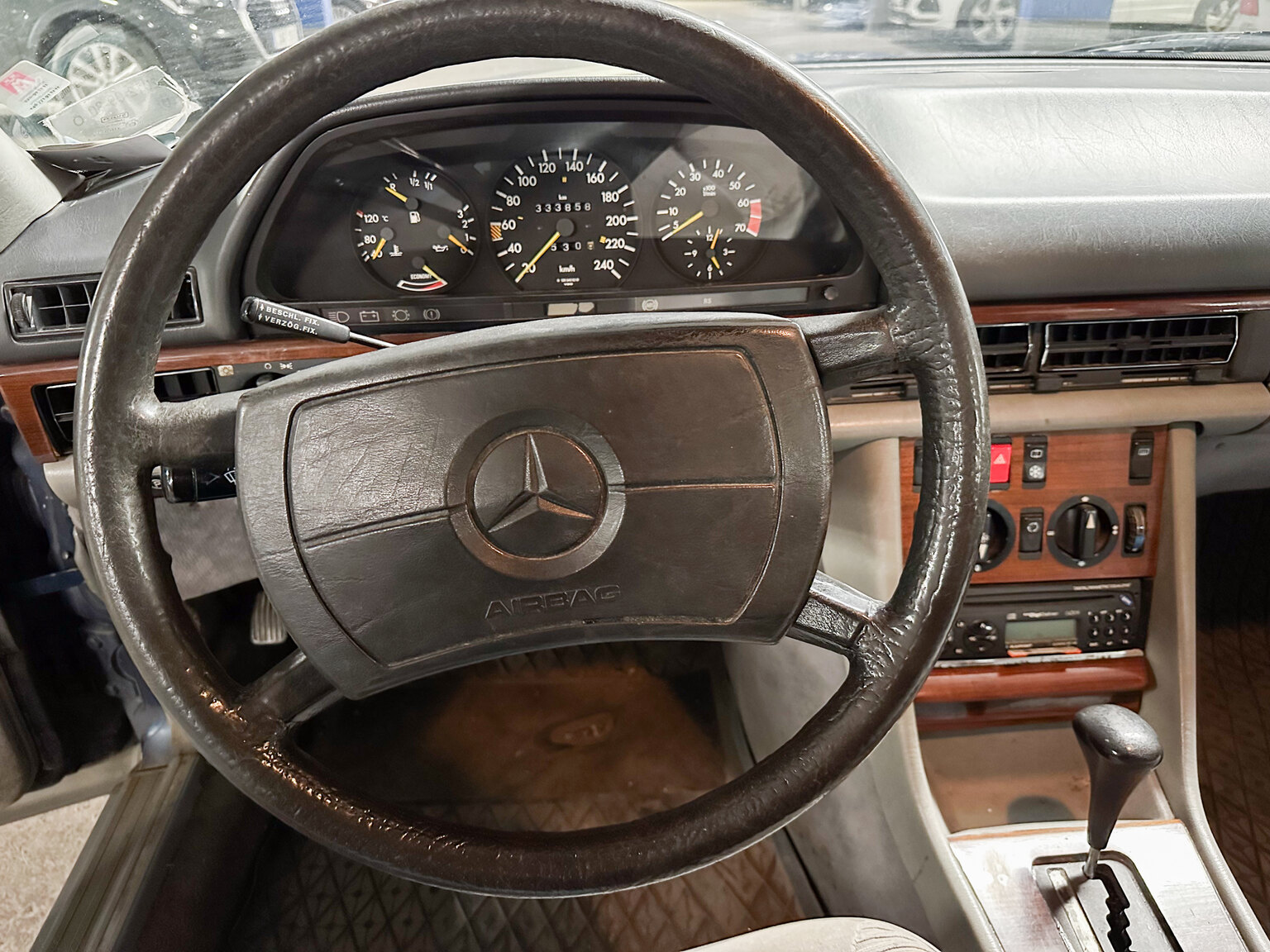 Interiörbild 1985 Mercedes-Benz 500 SEL