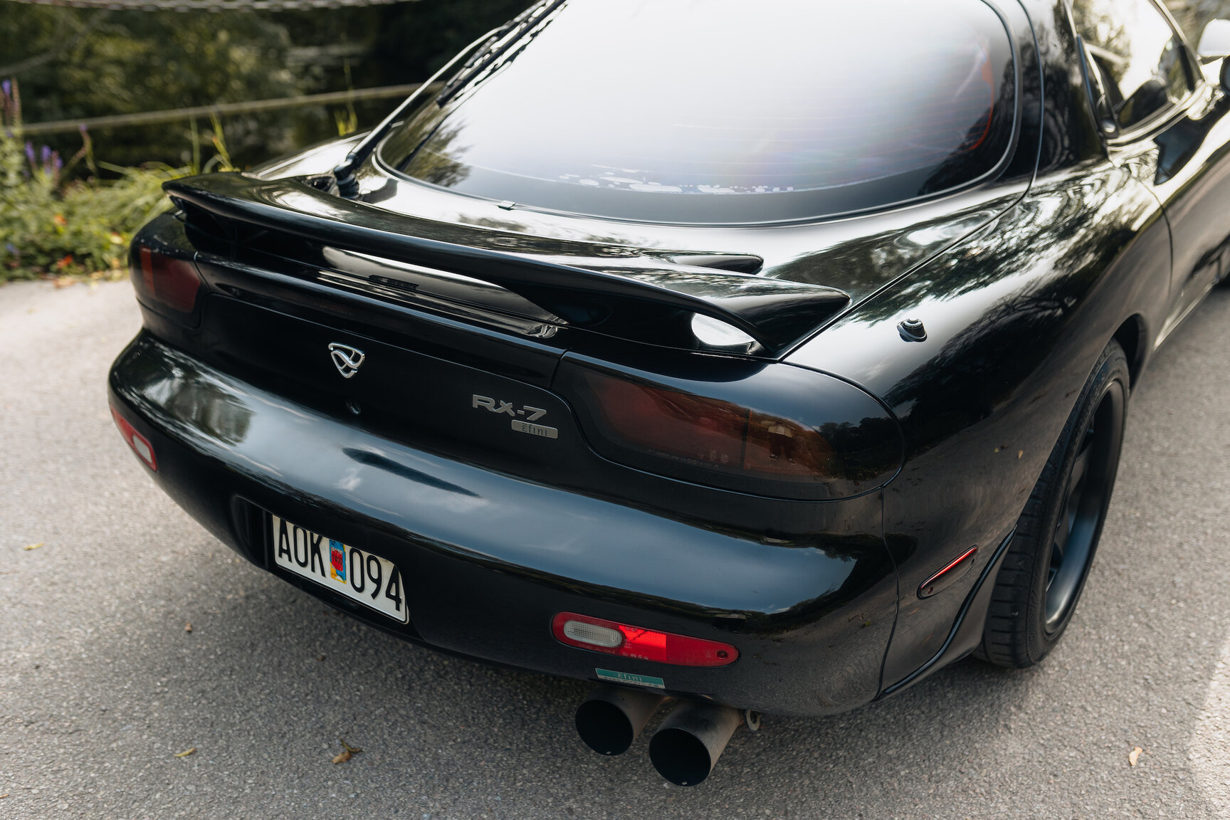 Exterior image of 1994 Mazda RX7 (41)