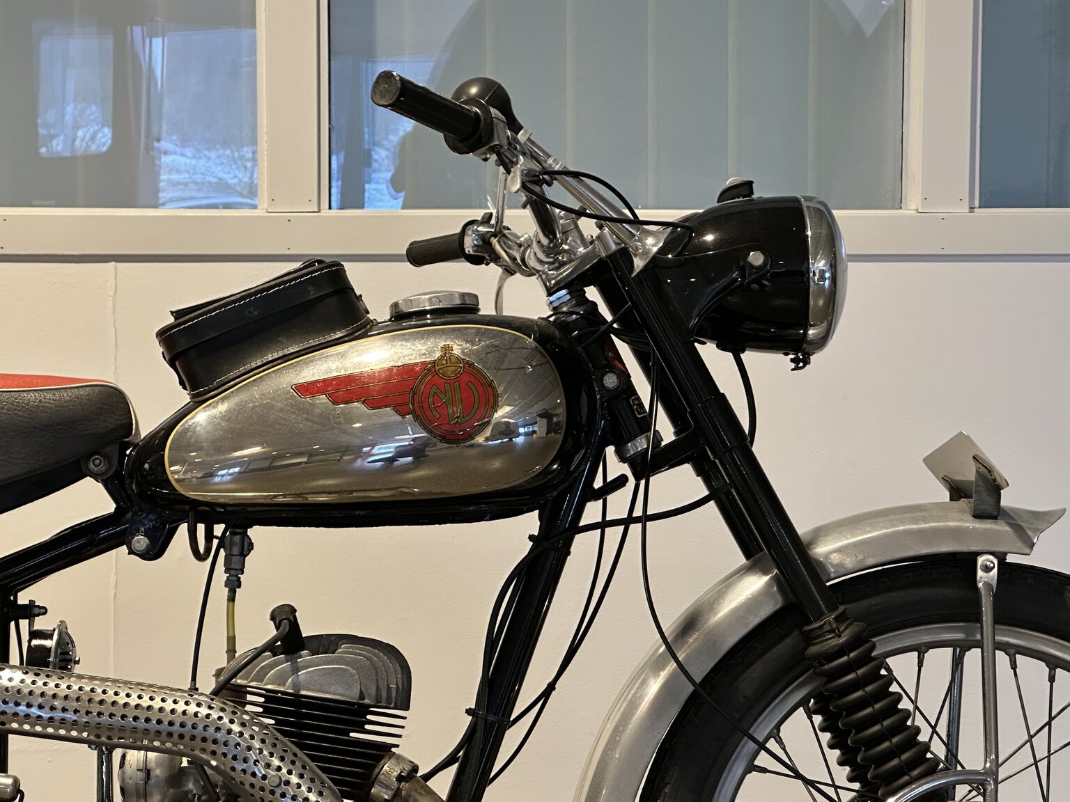 Exterior image of 1954 NV 23 Supersport