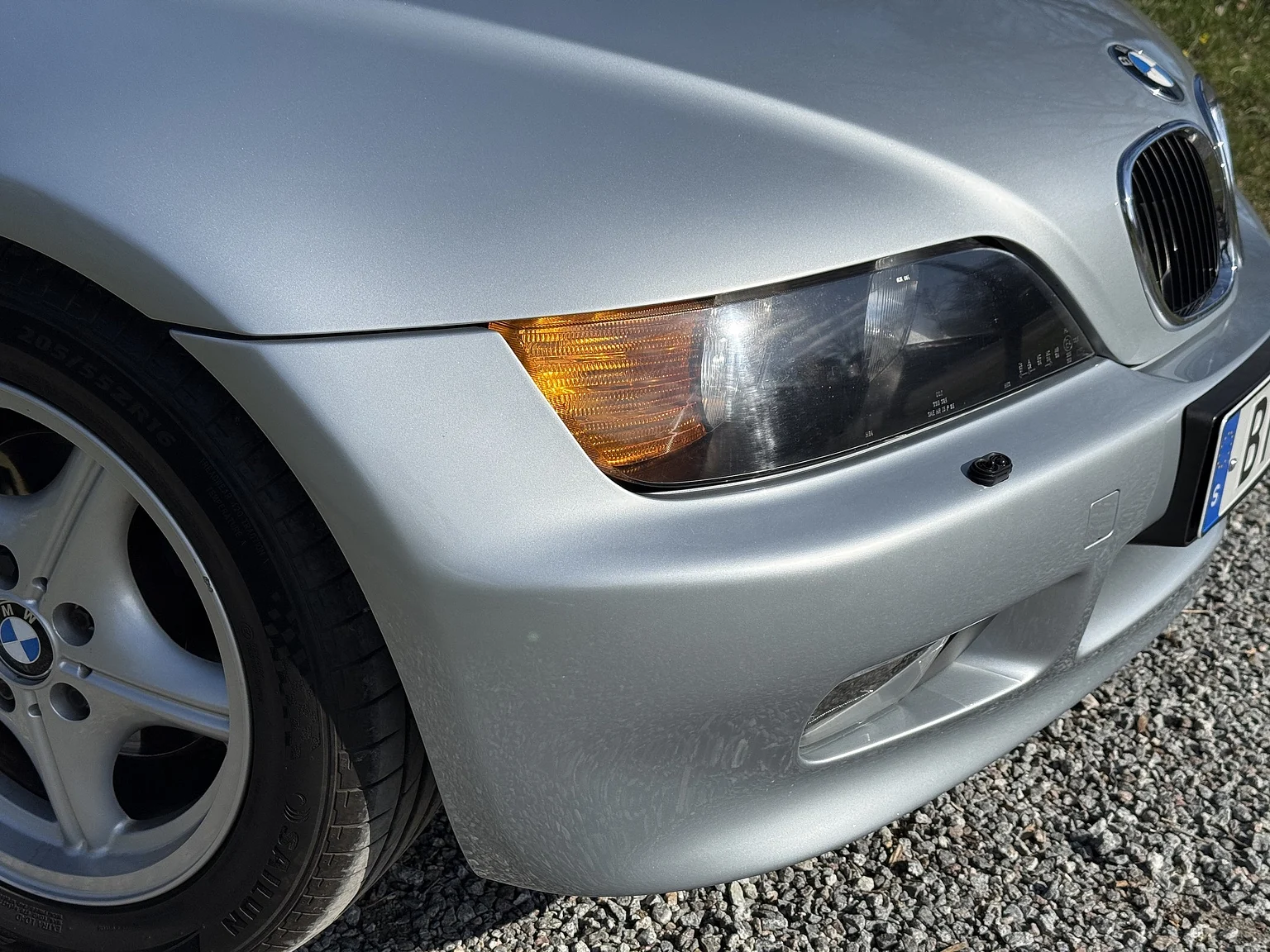 Exterior image of 1996 BMW Z3 1.8 Z3 (19)