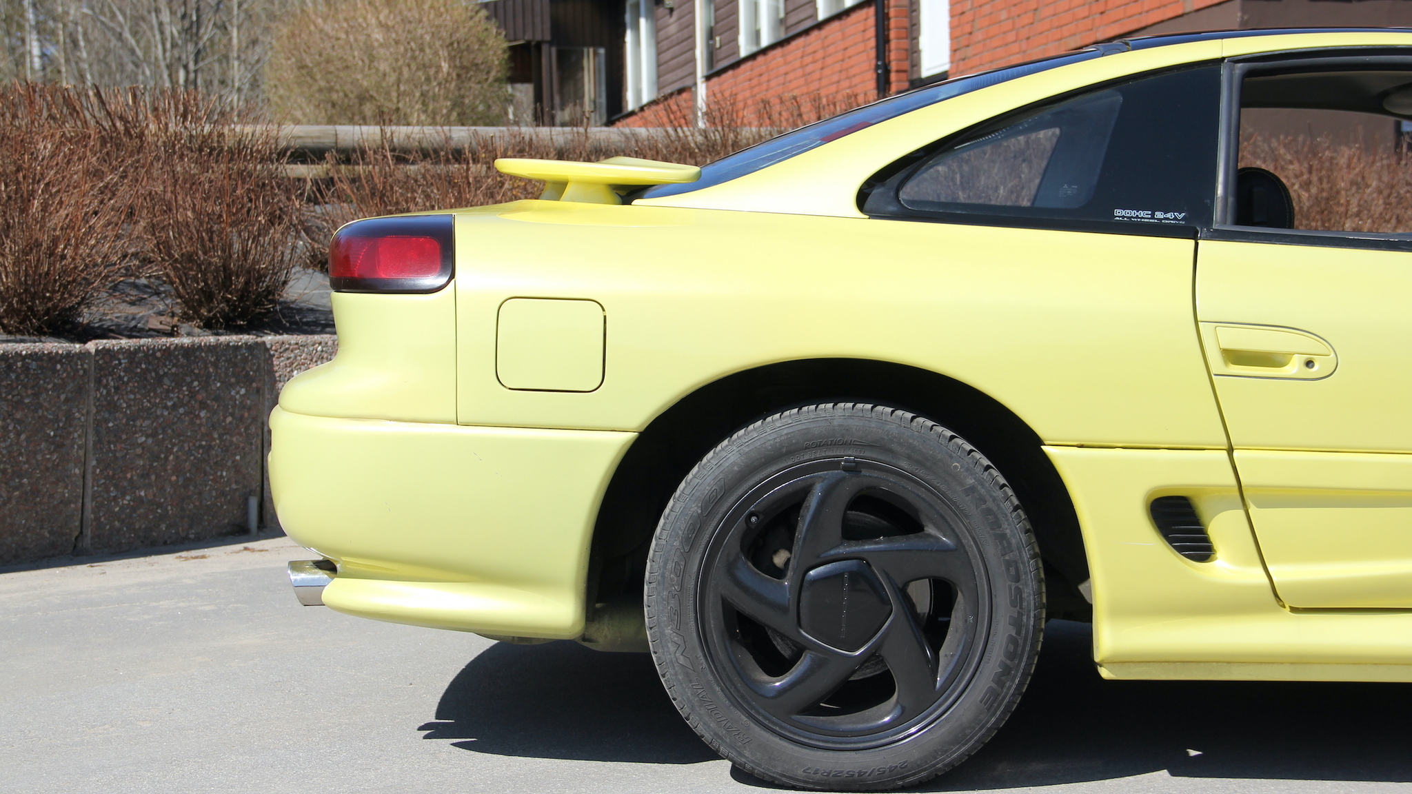 Exterior image of 1992 Dodge Stealth (15)
