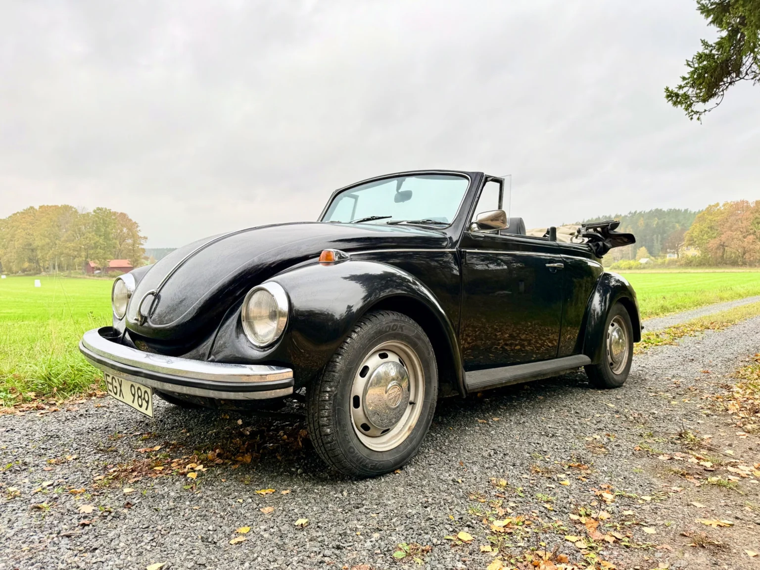 Exteriörbild på 1972 Volkswagen 1302 S Cabriolet (1)