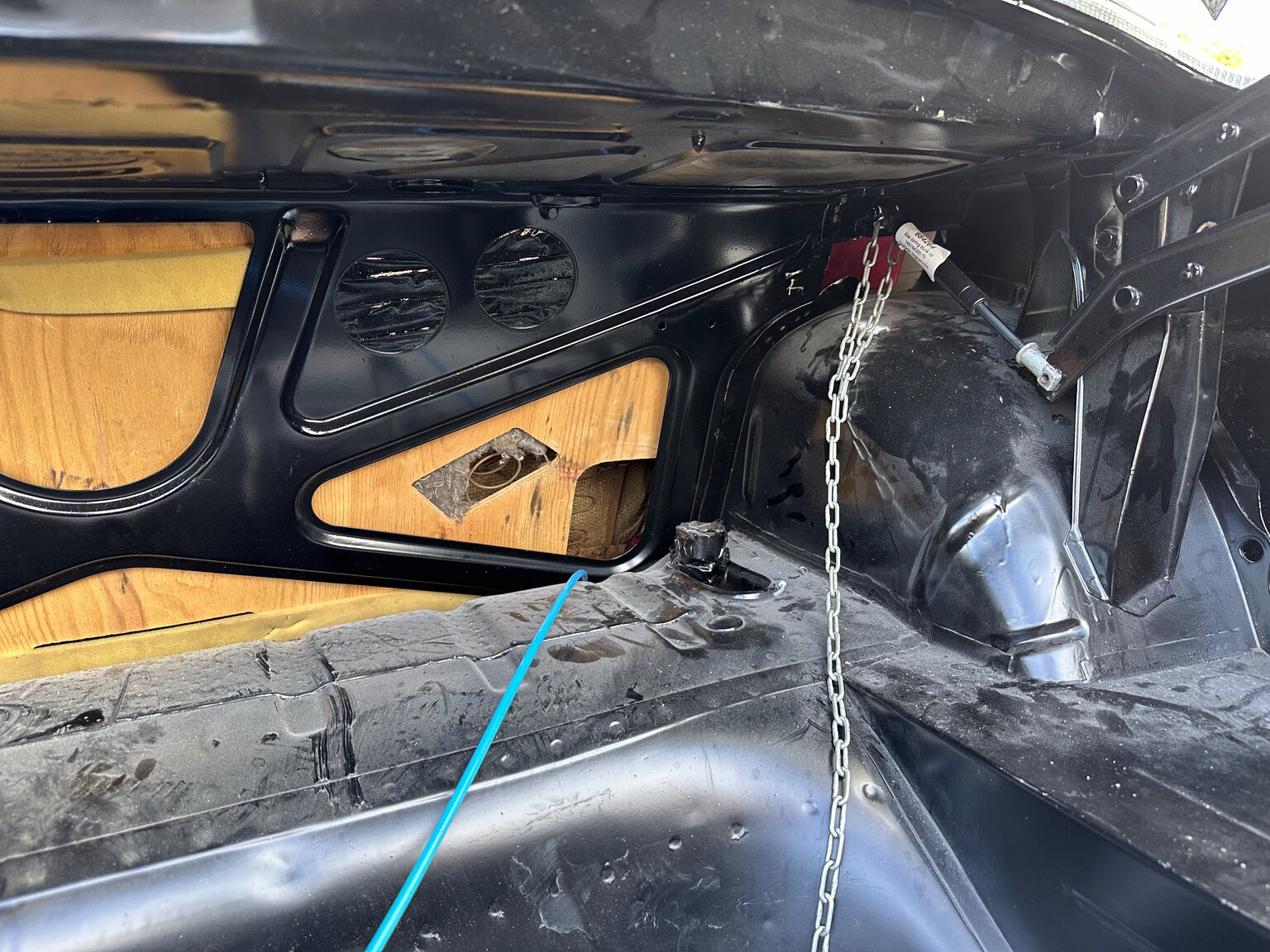 Image of 1969 Volvo 144 custom mechanics