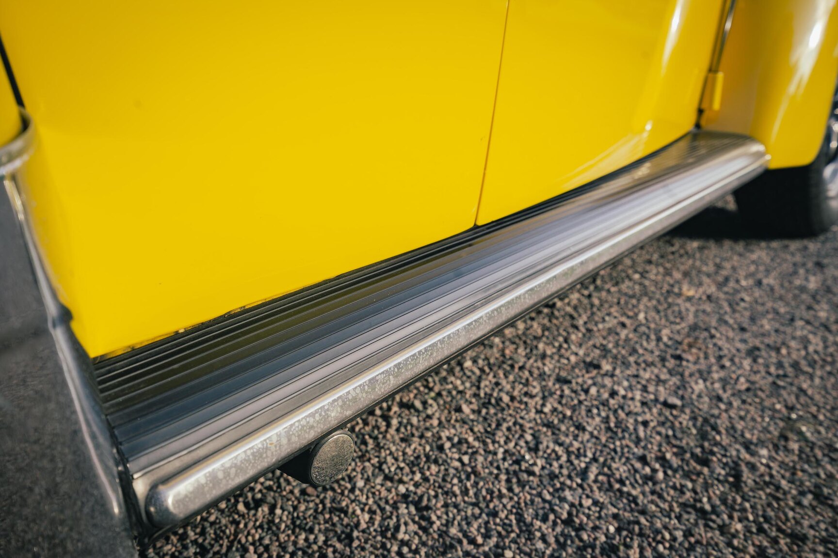 Aussenfoto 1973 Volkswagen Bubbla Karmann 1303 LS (13)