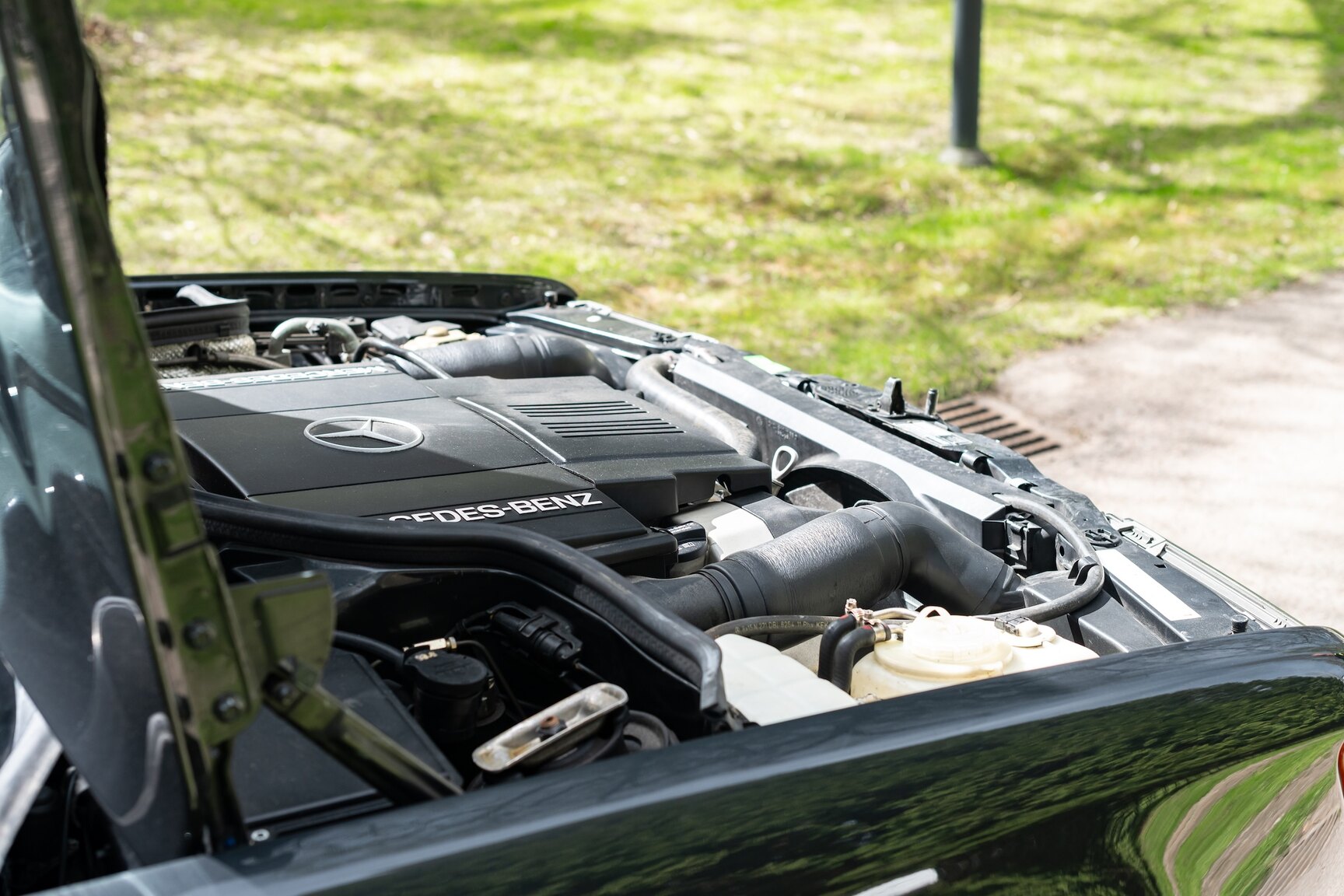 Image of 1993 Mercedes-Benz 400 E mechanics