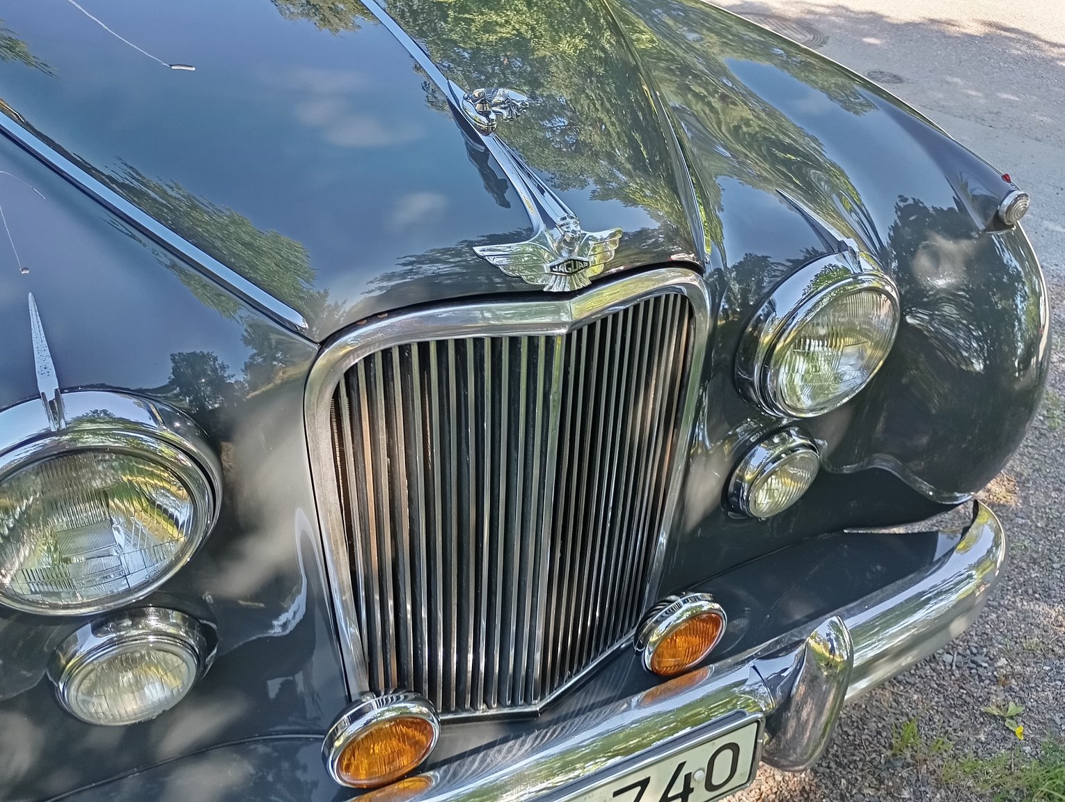 Exterior image of 1954 Jaguar Mark VII