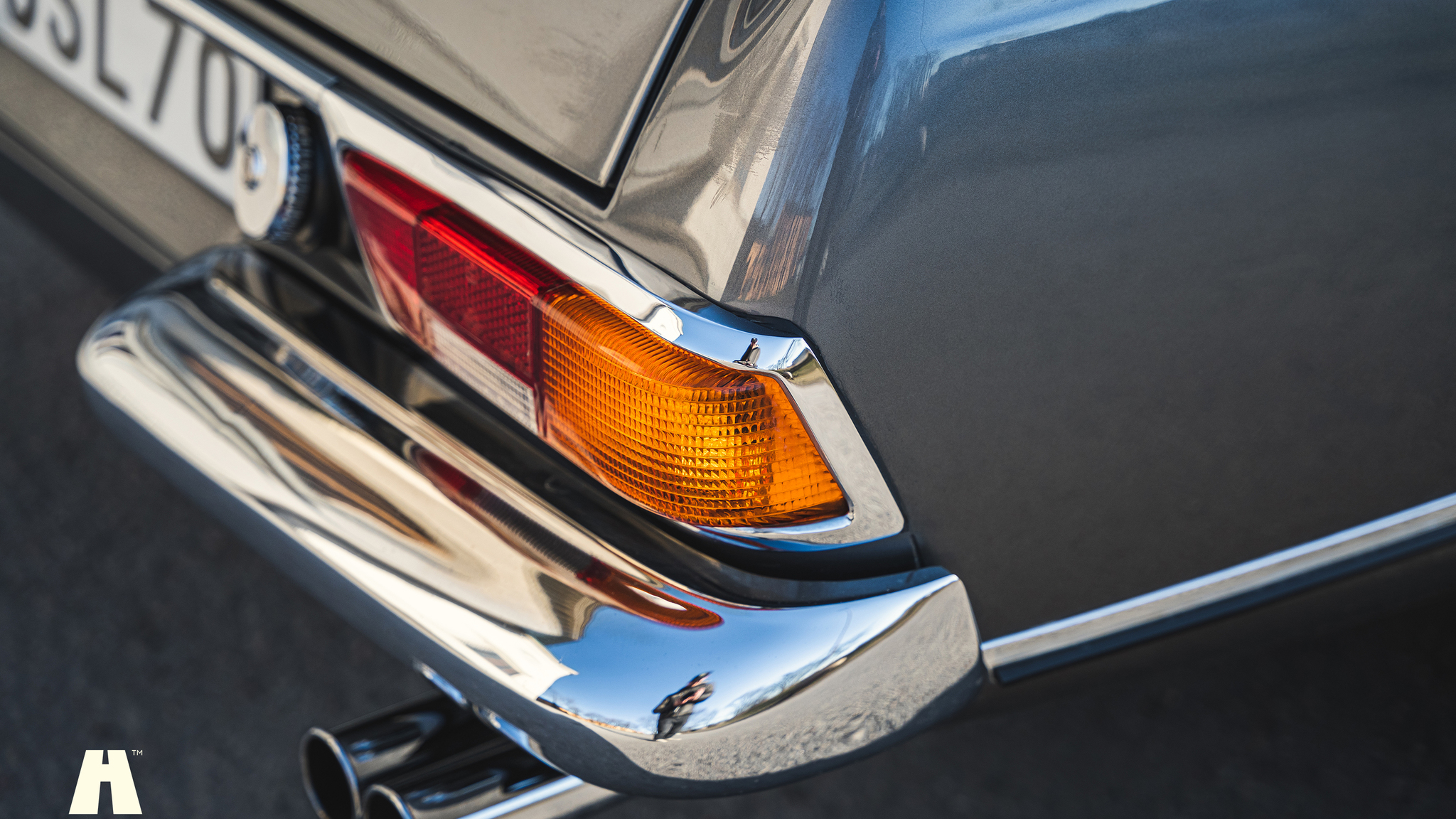 Exterior image of 1970 Mercedes 280 SL Pagoda (22)