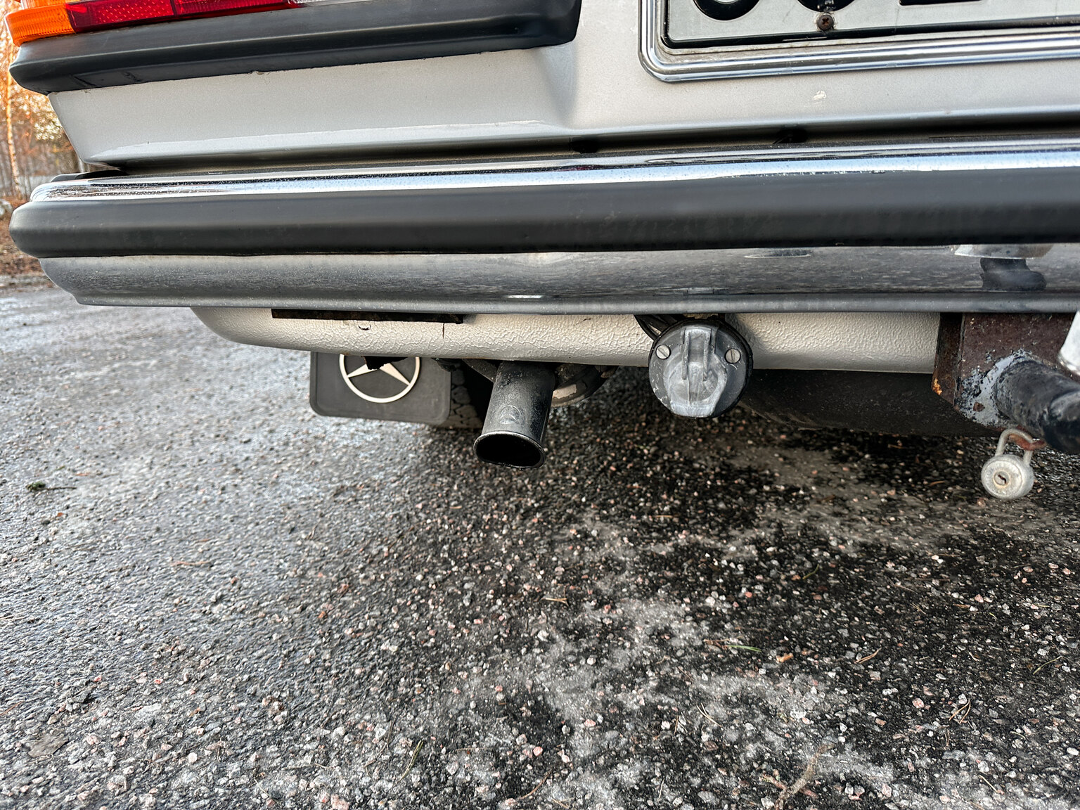 Exteriörbild på 1978 Mercedes-Benz 250