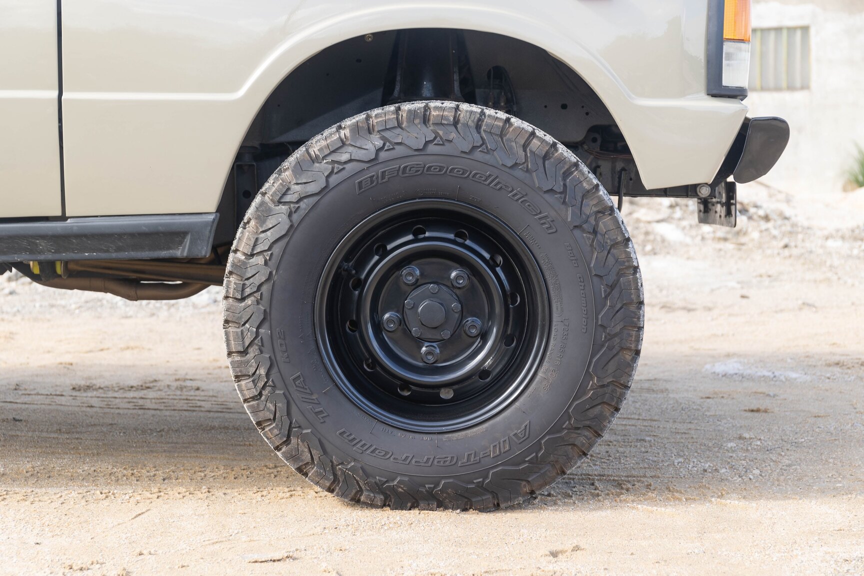 Aussenfoto 1991 Range Rover Restomod