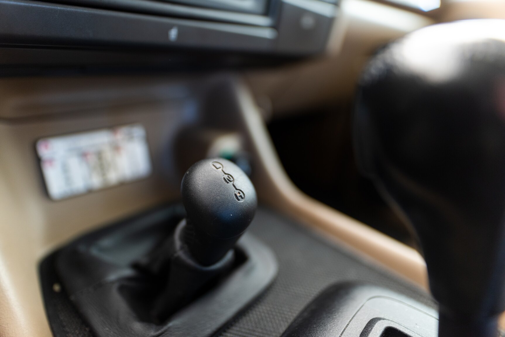 Interior image of 1999 Land Rover Discovery 4.0 V8