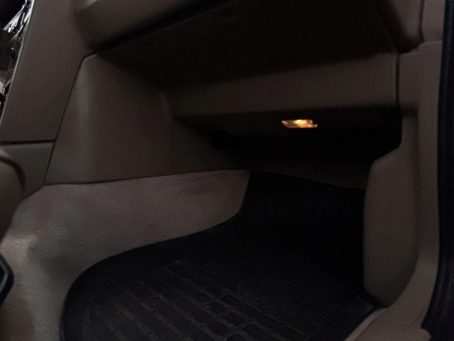 Innenraumfoto von 1998 Volvo S90 3.0 (26)