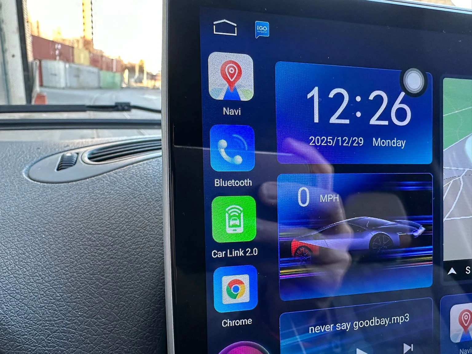 Interiörbild 2004 Mercedes-Benz Sprinter 4x4 Campervan/Overlander (6)