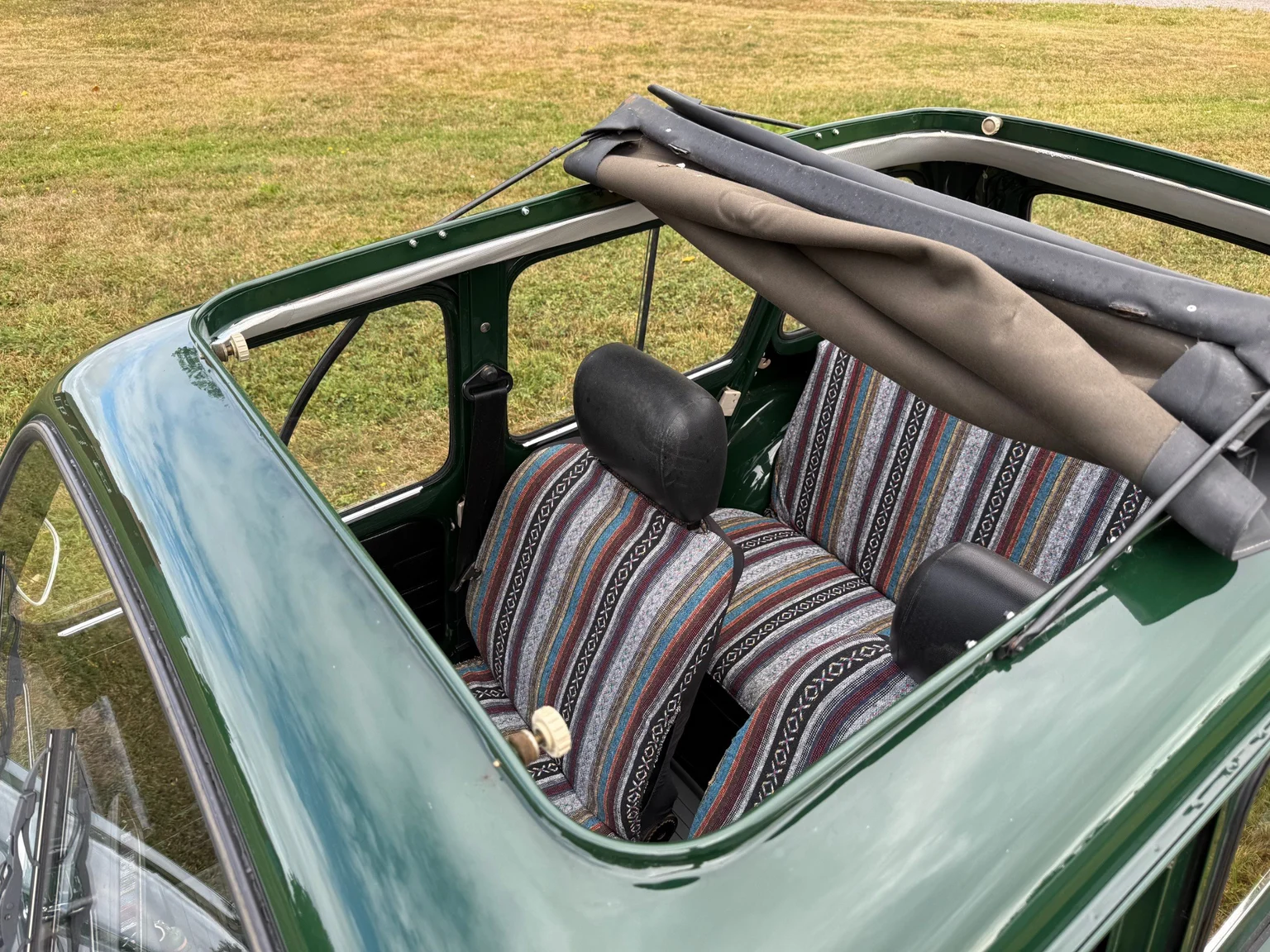 Exteriörbild på 1970 Renault 4 (51)
