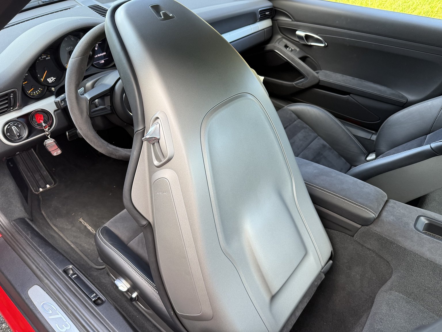 Interiörbild 2018 PORSCHE 911 GT3 (11)