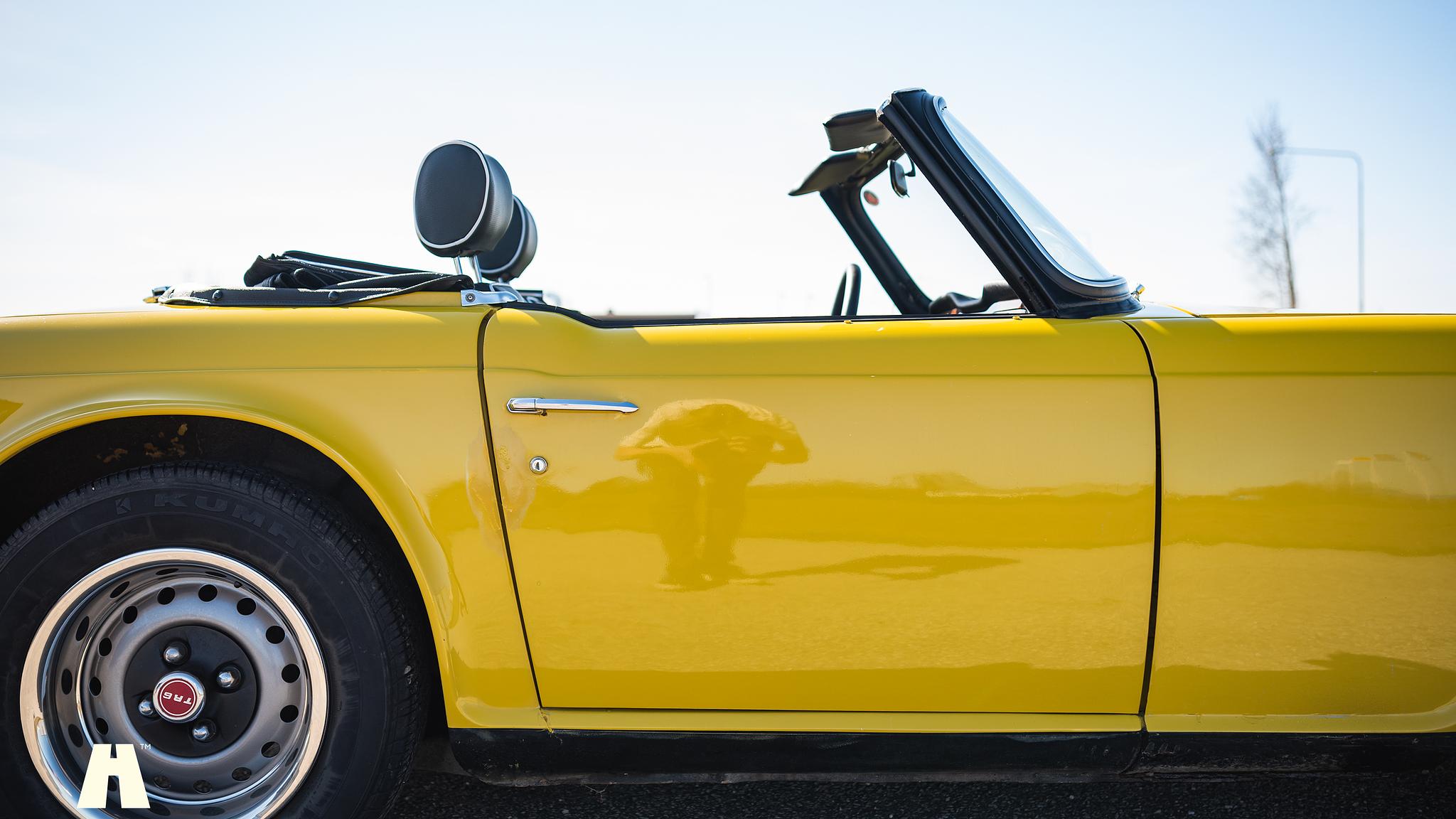 Exteriörbild på 1974 Triumph TR6 (36)