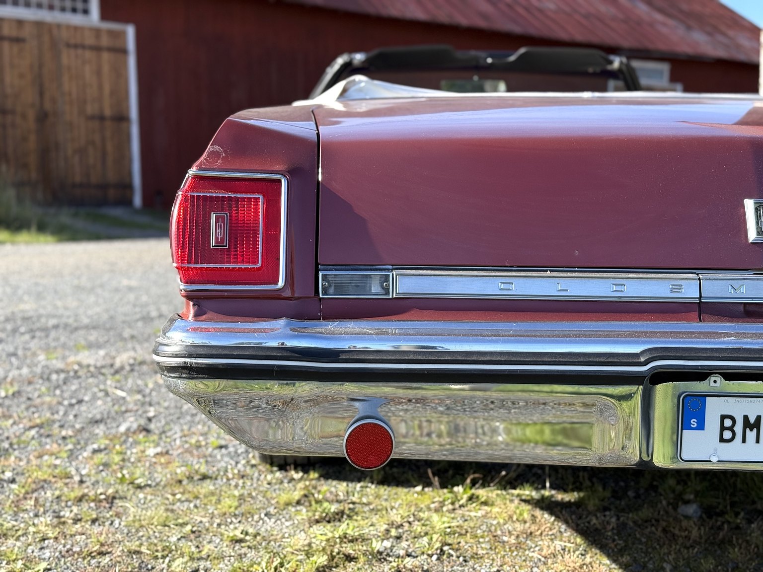 Exteriörbild på 1975 Oldsmobile Delta 88