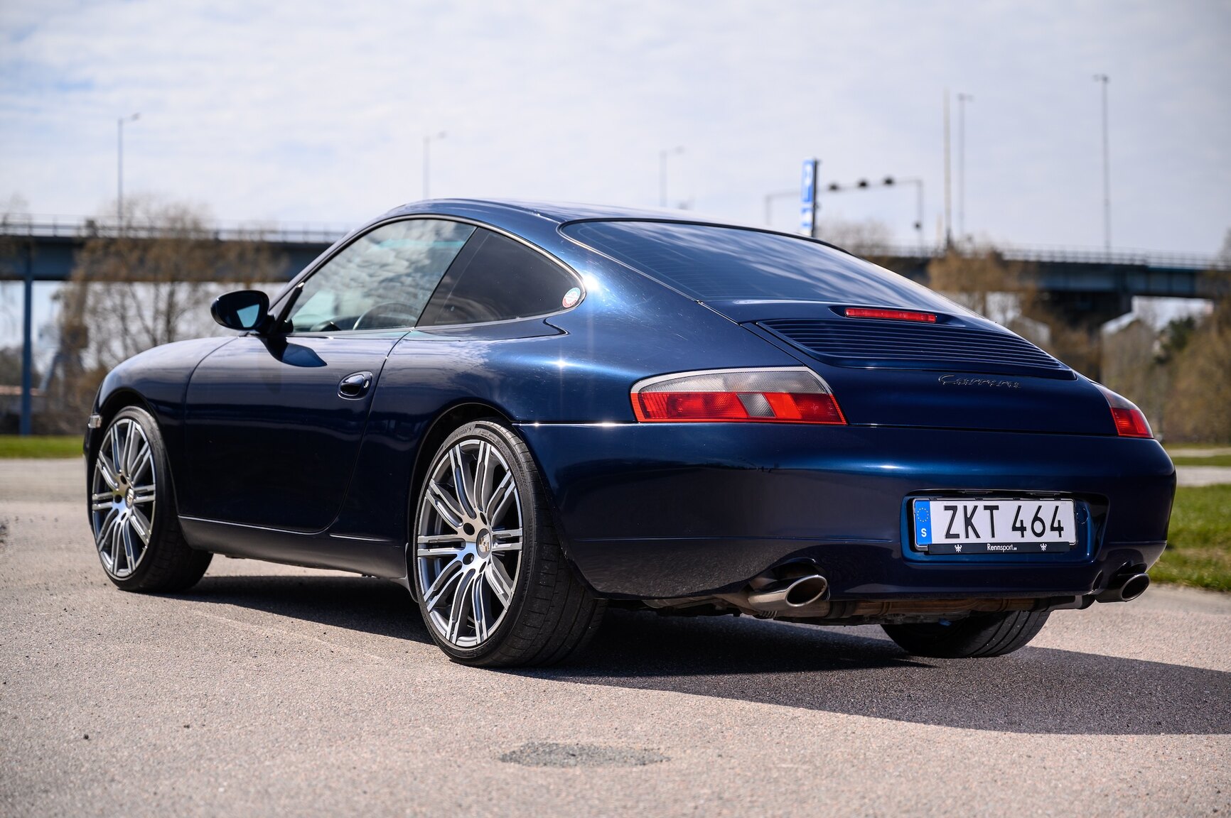 Exteriörbild på 1999 Porsche 911 Carrera