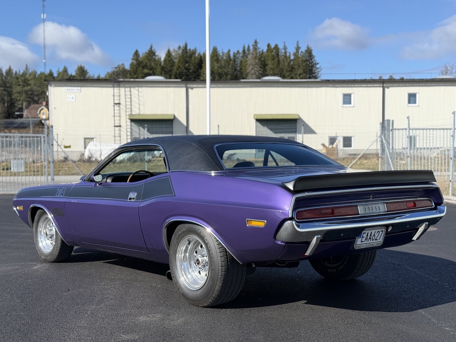 Exteriörbild på 1970 Dodge Challenger T/A 440 cui