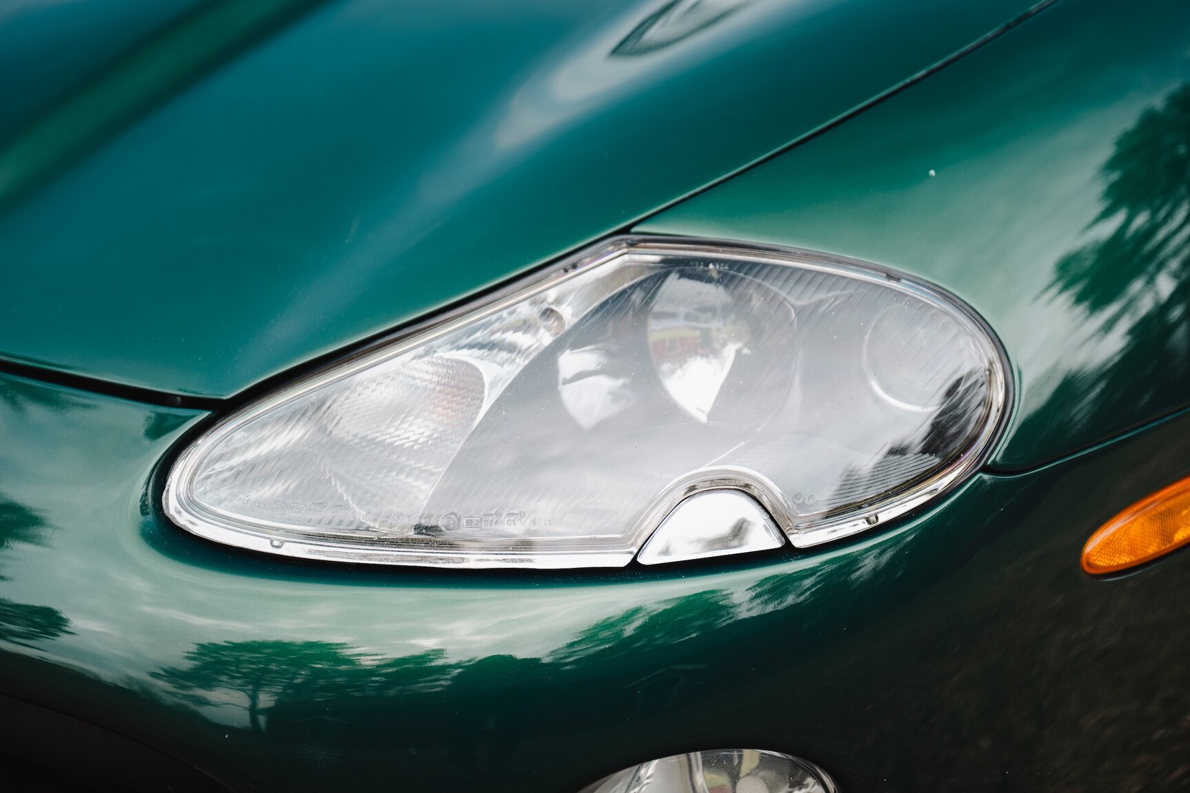 Exterior image of 2003 Jaguar XK8 Cabriolet