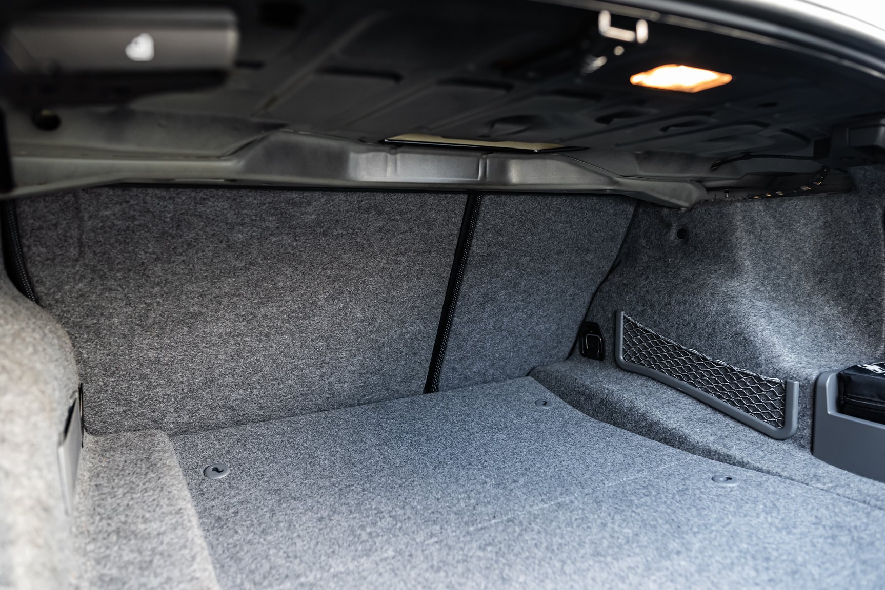 Interior image of 2009 BMW 325Xi