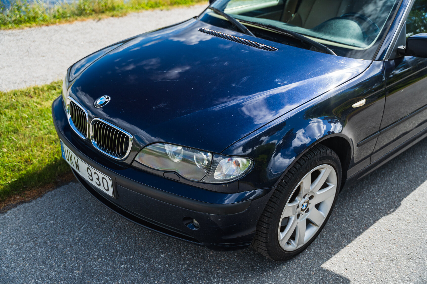 Exteriörbild på 2003 BMW 320i Touring