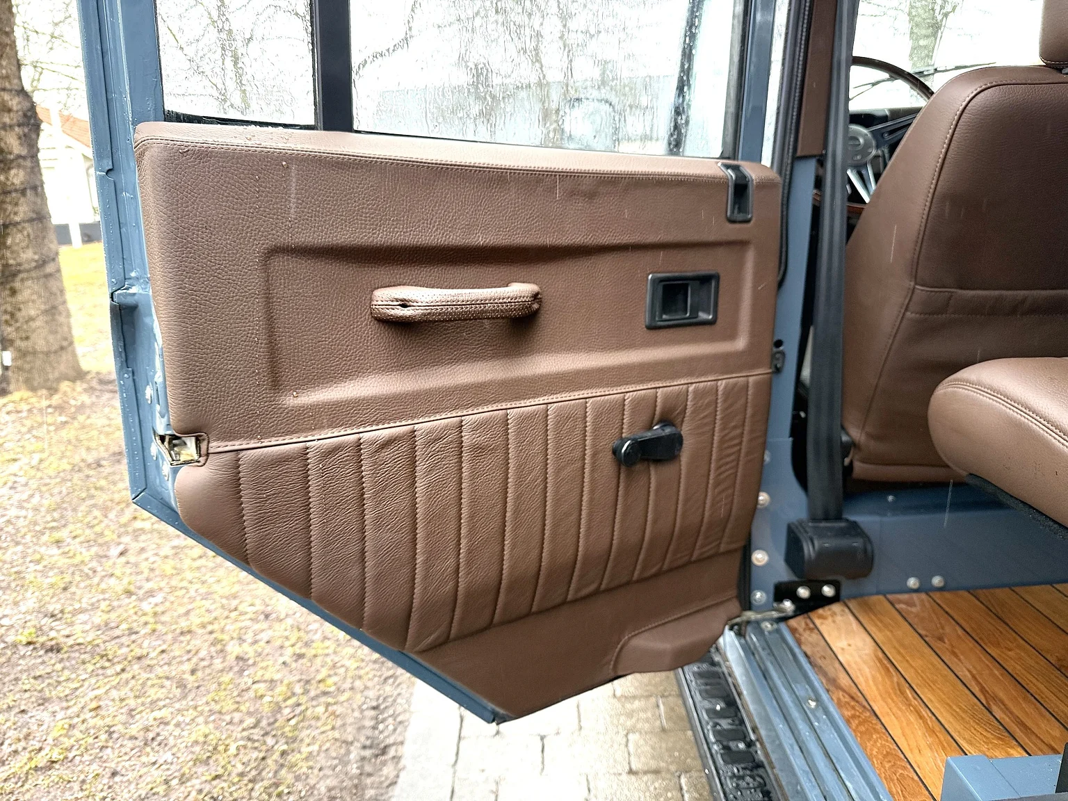 Interiörbild 2000 Land Rover Defender 110 C (40)