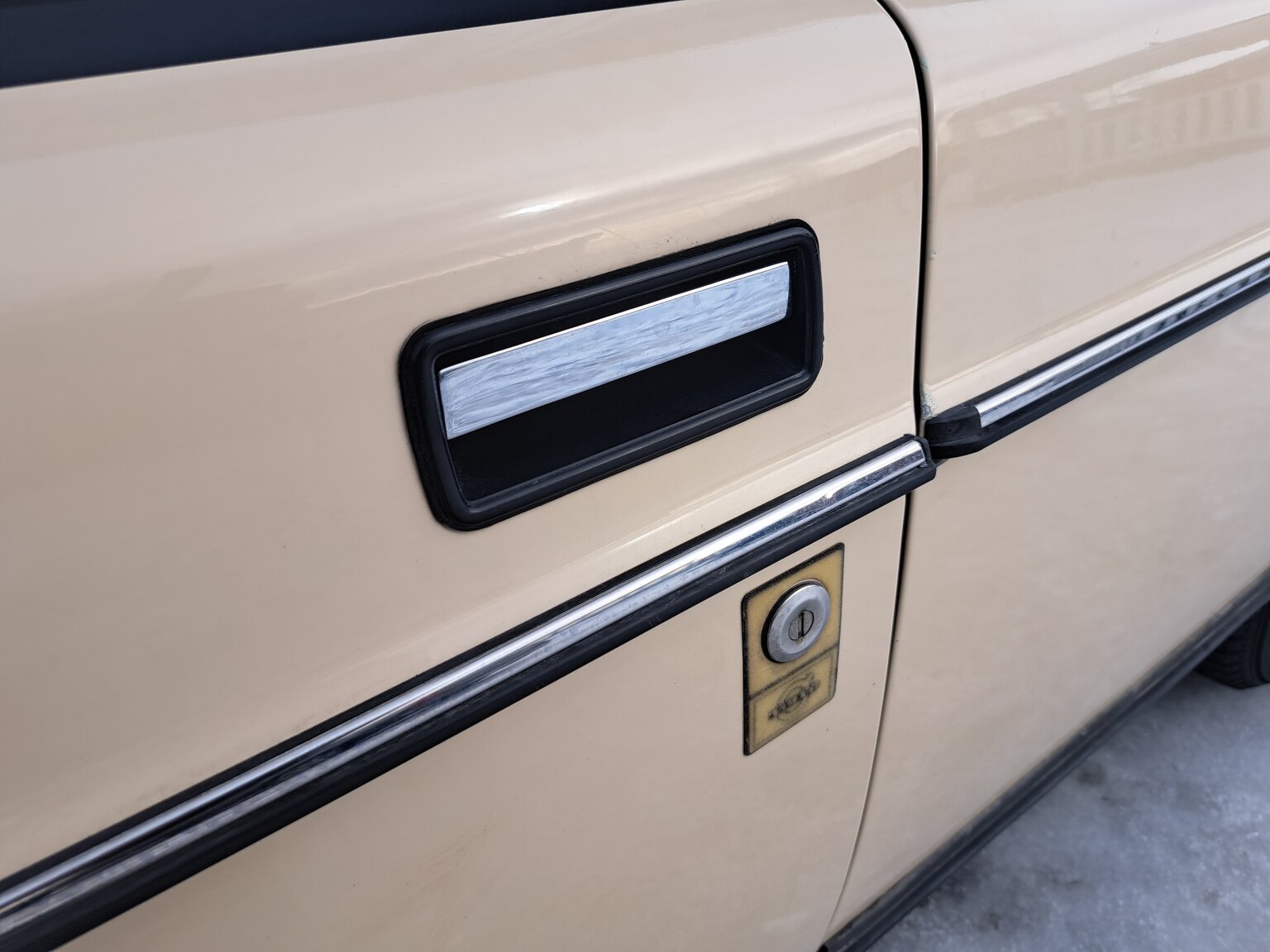 Exteriörbild på 1988 Volvo 240 GL