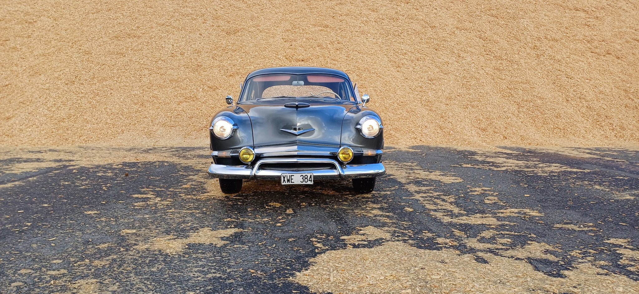 Aussenfoto 1953 Kaiser Deluxe Club 2-door