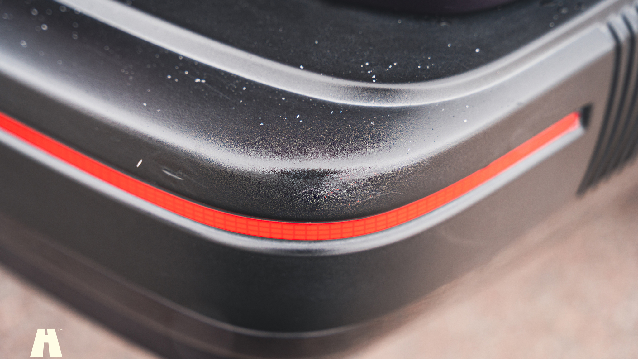 Exterior image of 1995 Volvo 940 SE