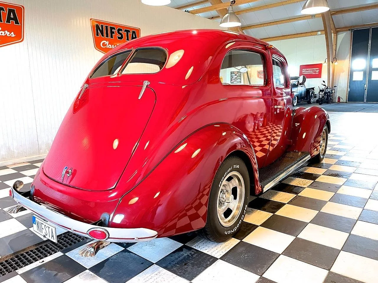 Bild von 1937 Ford Tudor (8)