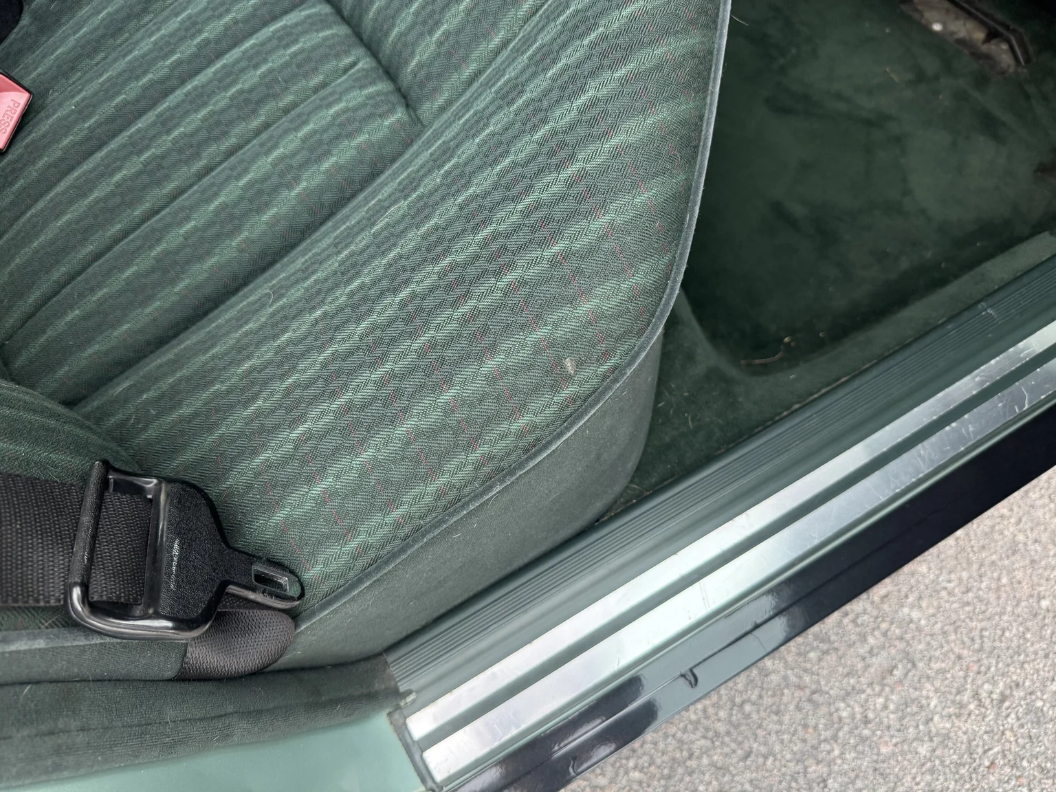 Innenraumfoto von 1991 Mercedes-Benz 300 E 4MATIC (31)