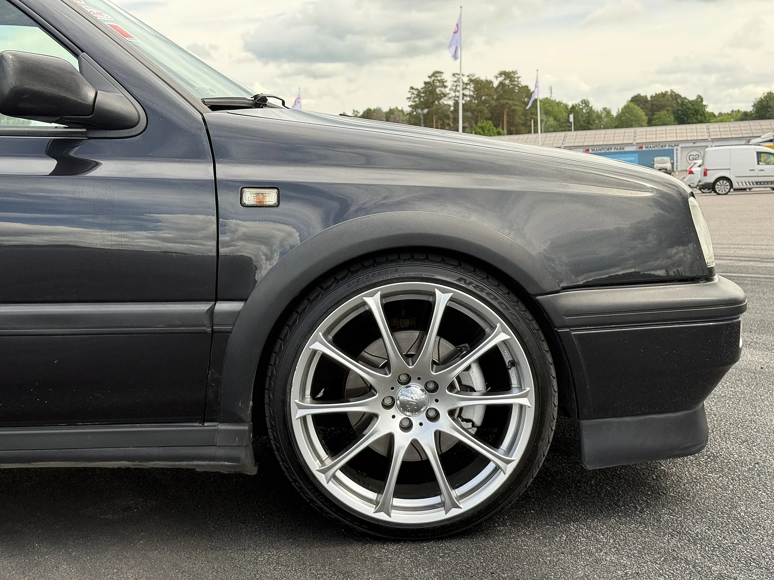 Aussenfoto 1994 Volkswagen Golf 3-door VR6 (26)