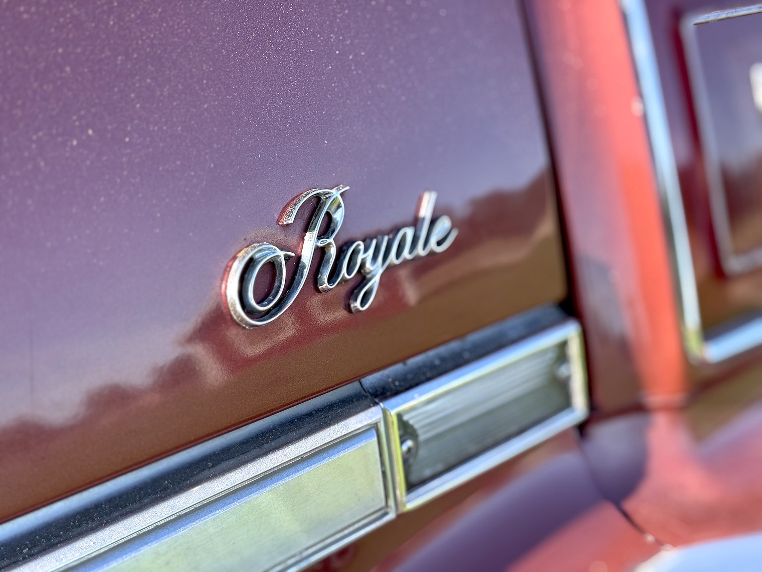 Exteriörbild på 1975 Oldsmobile Delta 88