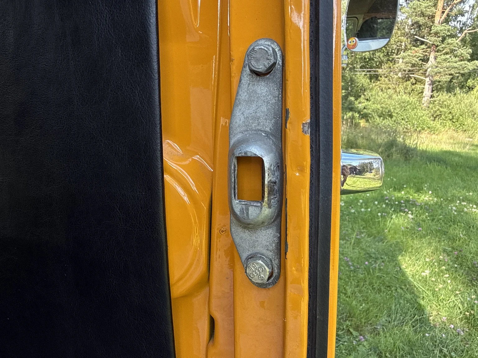 Innenraumfoto von 1975 Volkswagen Transporter Campervan (95)