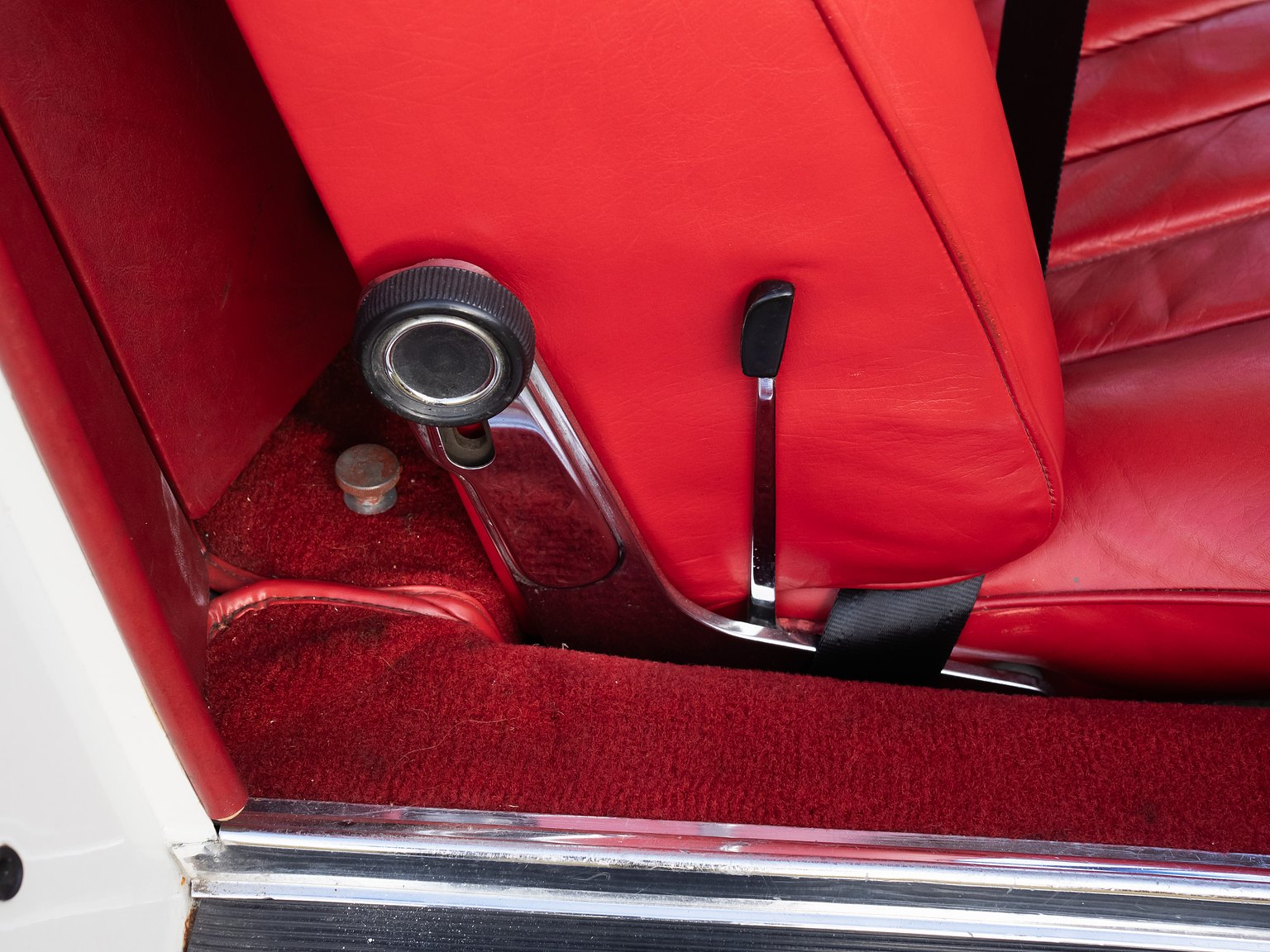 Interiörbild 1966 Mercedes-Benz 230 SL "Pagoda"