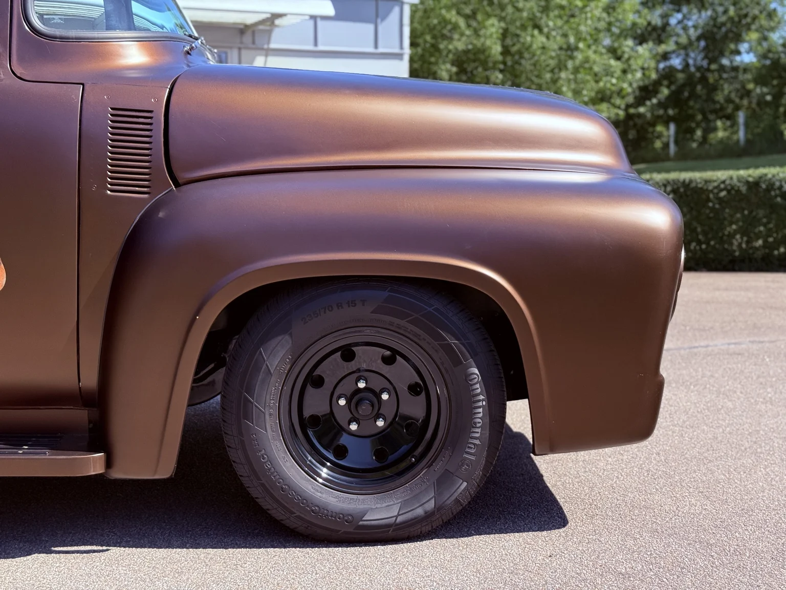 Aussenfoto 1956 Ford F-100 Restomod (39)