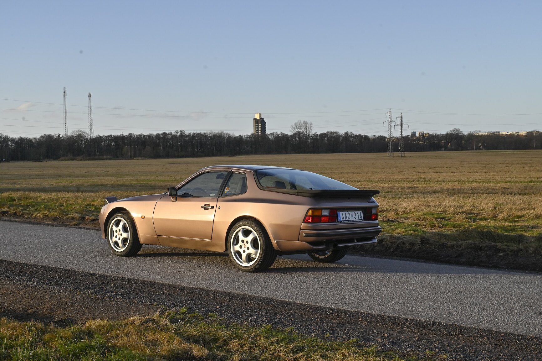 Exteriörbild på 1987 Porsche 944 Automat