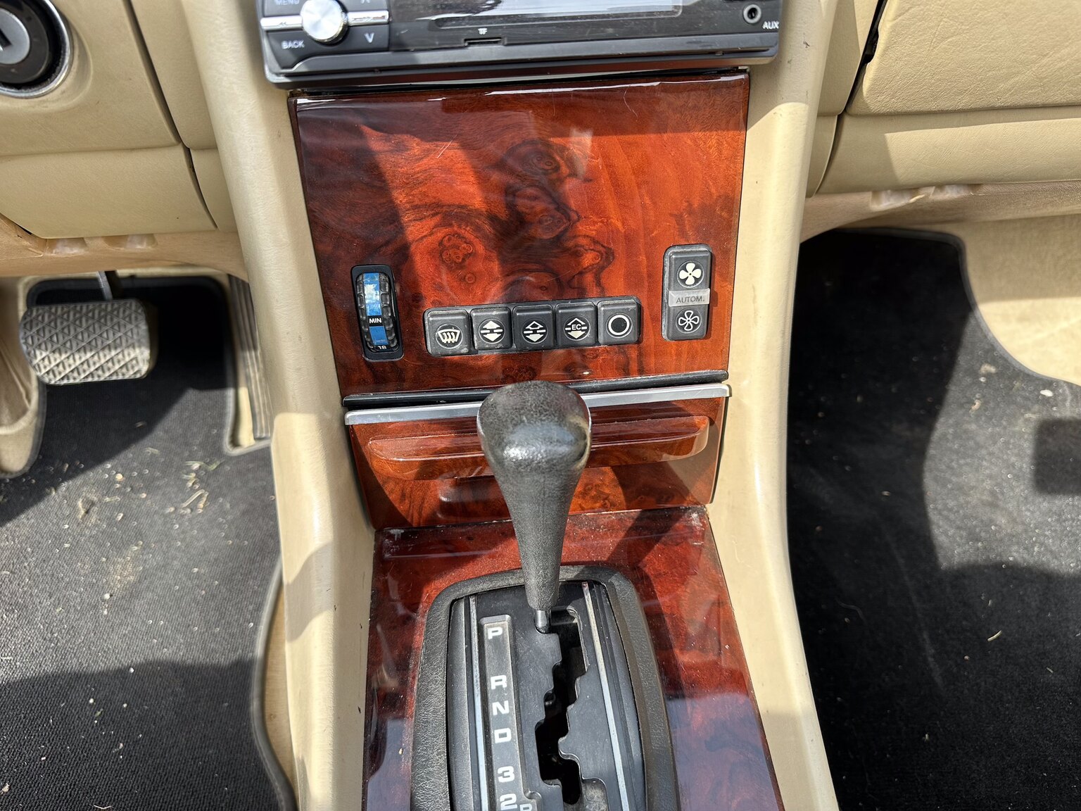 Interiörbild 1985 Mercedes-Benz 380 SL