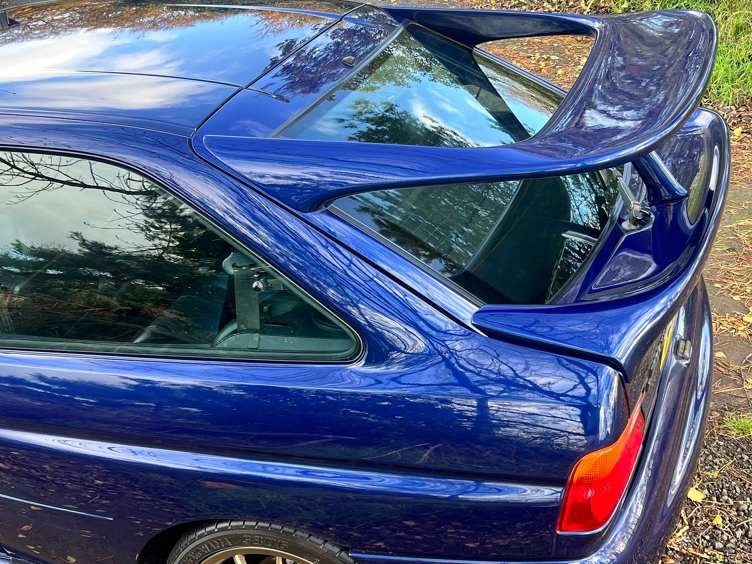 Aussenfoto 1993 Ford Escort RS Cosworth "Big Turbo"